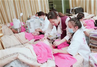 行业揭秘：其实男生学美容更有优势!